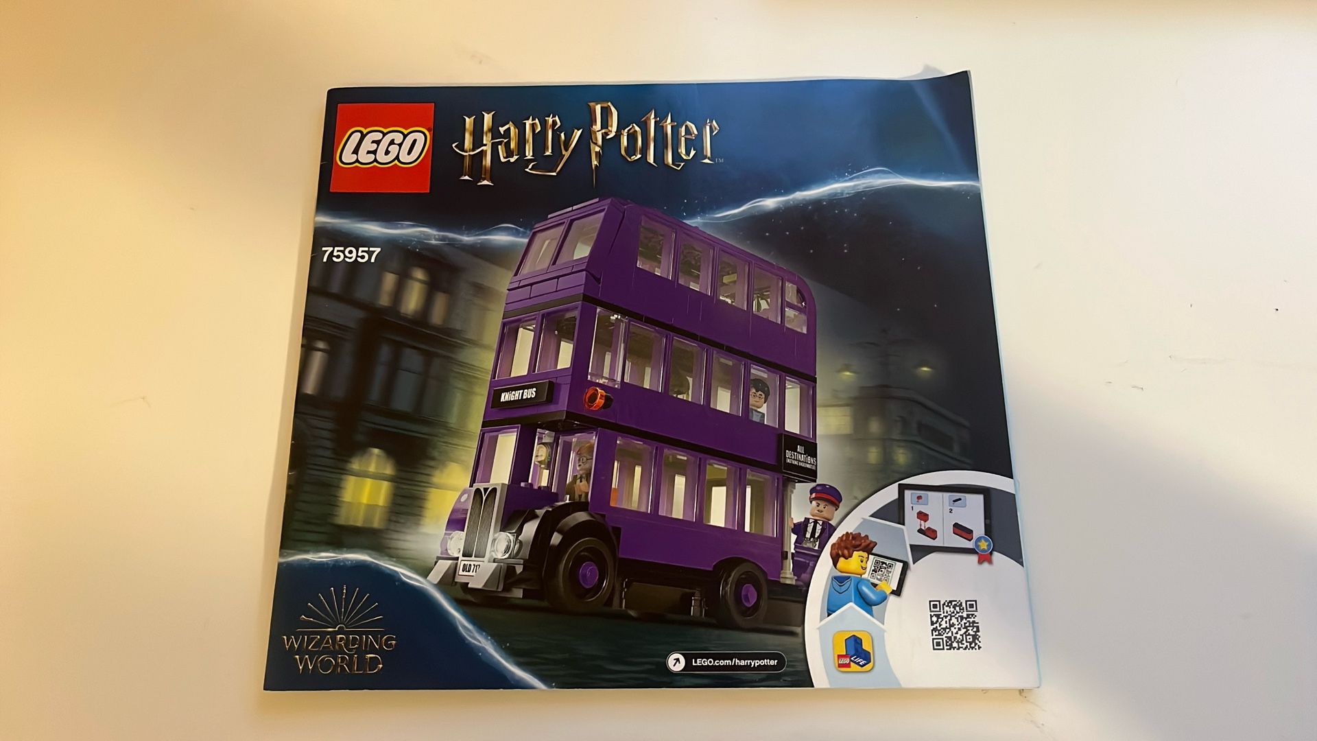 LEGO Harry Potter- Knight Bus Adventure