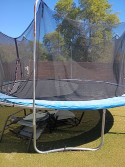 Large Round Trampoline with Safety Net