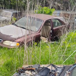 Auto parts 2002 Mazda 626