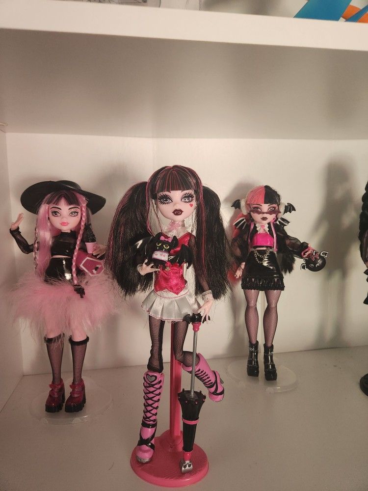 Monster High Draculaura Dolls
