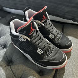 Jordan 4 Bred 