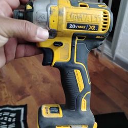 IMPACT DEWALT
