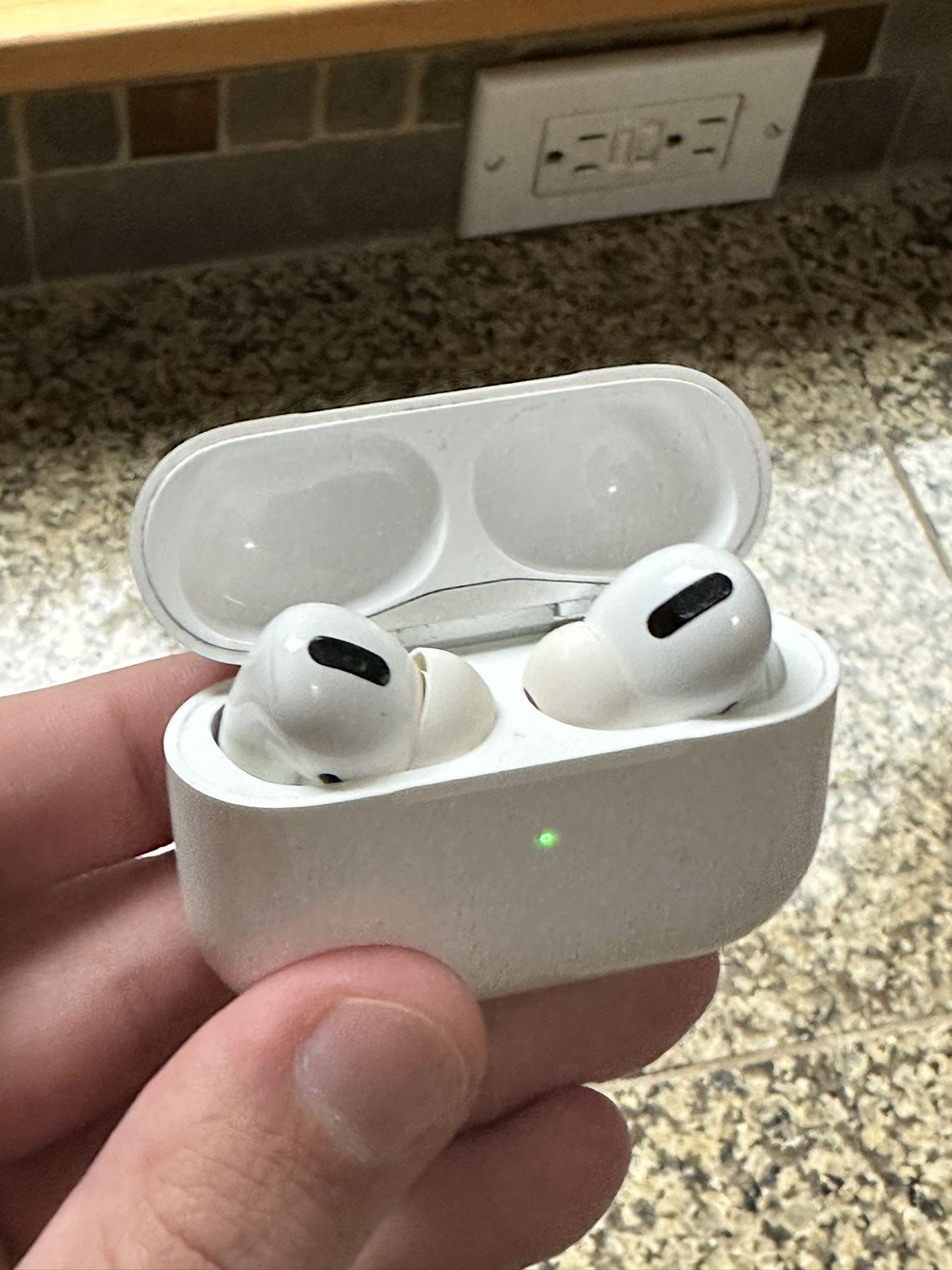 AirPods Pro (1st Generation)