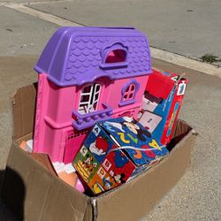 Toddler Doll House / Learning Blocks And First Words