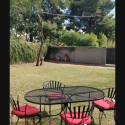 Iron Patio Set Table and 4 Chairs 