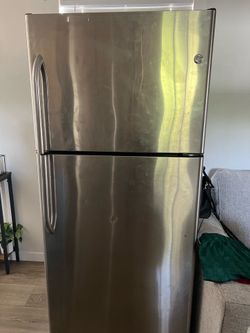 GE Refrigerator