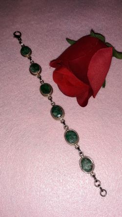40 tcw. Natural Emerald ladies bracelet