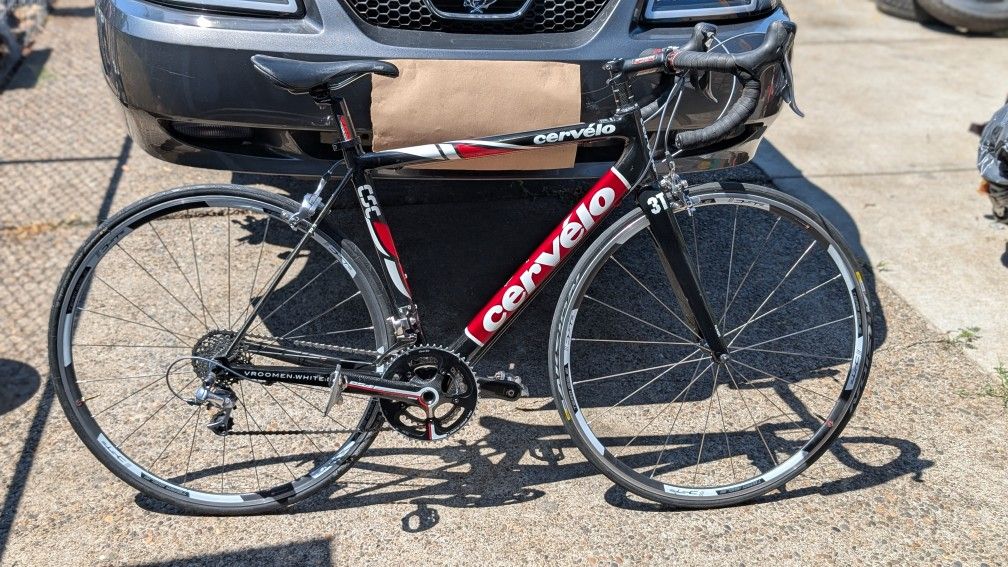CerveloR3 Road Bike Carbon F.