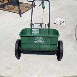 Scott’s Turf Builder