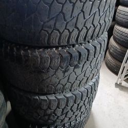 Lt 285/55/20 Set Of 4  Good Tread $350