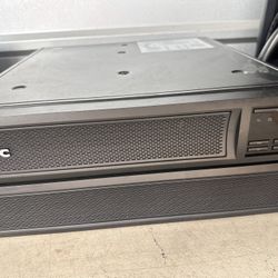  APC Smart-UPS power supply
