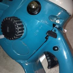 MAKITA CHAINSAW 16"  NEW   $170 Obo.  