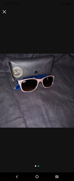 Rayban Wayfarer Unisex Glasses $75