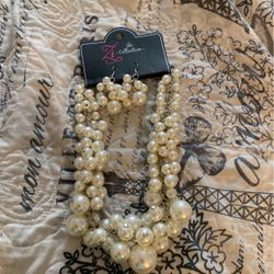 Pearls Set