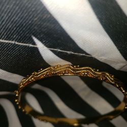 Women's Goldtone Fashion Bangle Bracelet 
