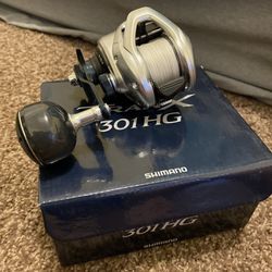 Shimano Tranx 301HG left hand bait casting reel New for Sale in