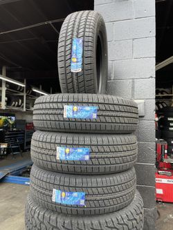 Vendo Set De Llanta 225/65R17 Marca SUPERMAX 