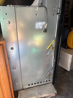 Maytag Double Wall Oven – Black – Excellent Working Condition