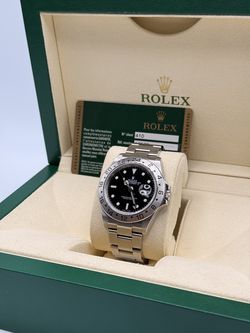 Rolex Explorer II - 16570 - Black Dial - 40mm - Full Set