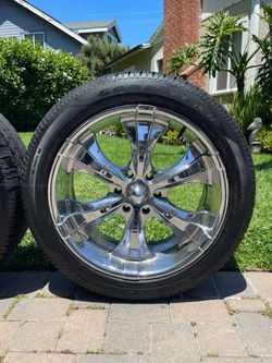 6 Lug Nut Rims & TIRES/ Rines & LLANTAS De 6 birlos (6x5.5) Size: 22” NEW TIRES/ LLANTAS NUEVAS