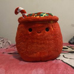 Fuzz A Mallow Christmas Present 