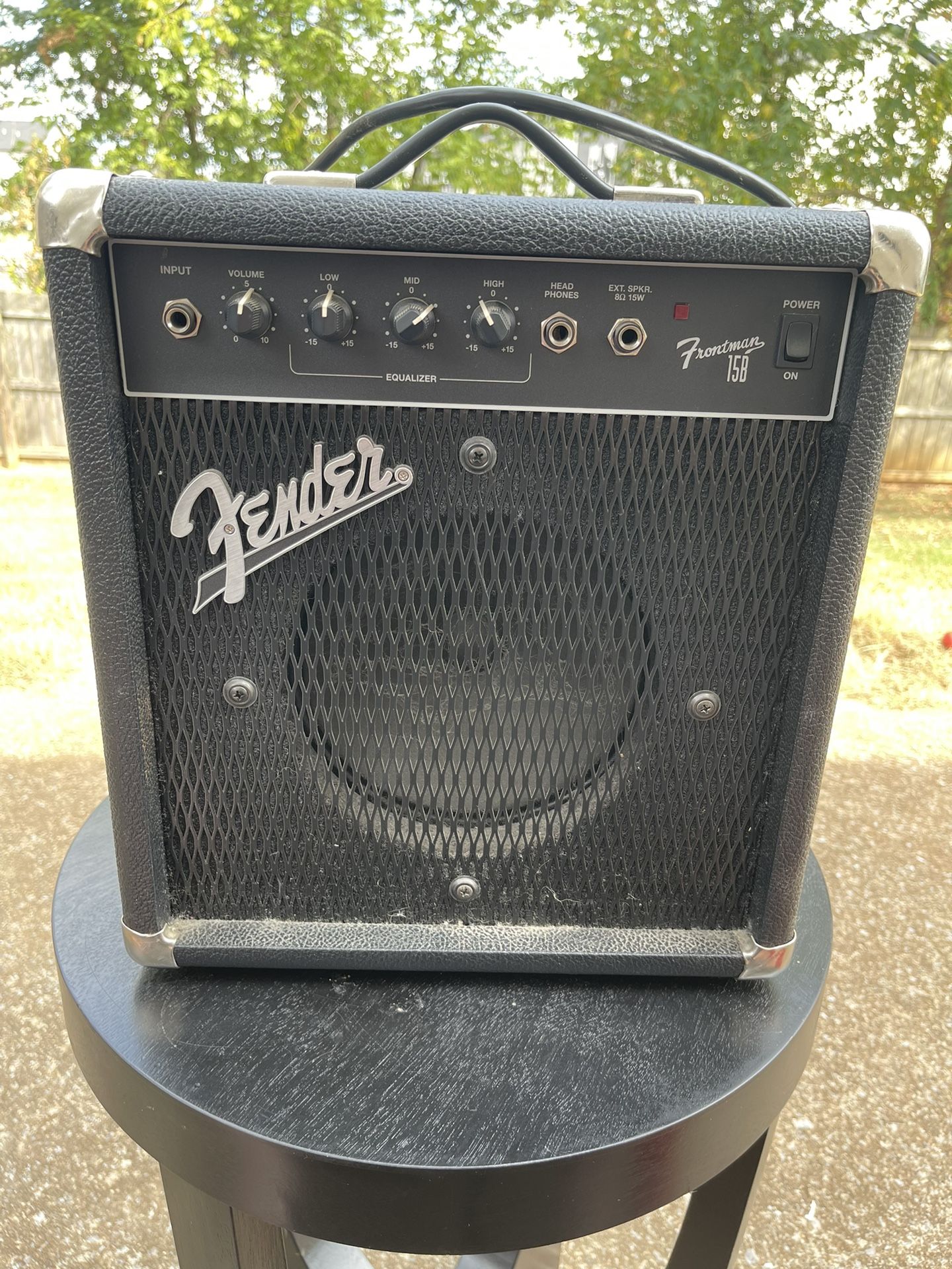 Fender Frontman 15B
