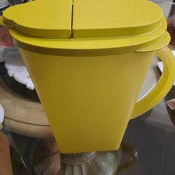 Tupperware Impressions Pitcher