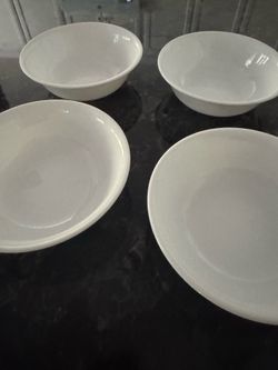 4 CORELLE BOWLS