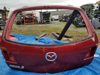 USED REF#T015 2010-2013 MAZDA 3 H/B DECK LID
