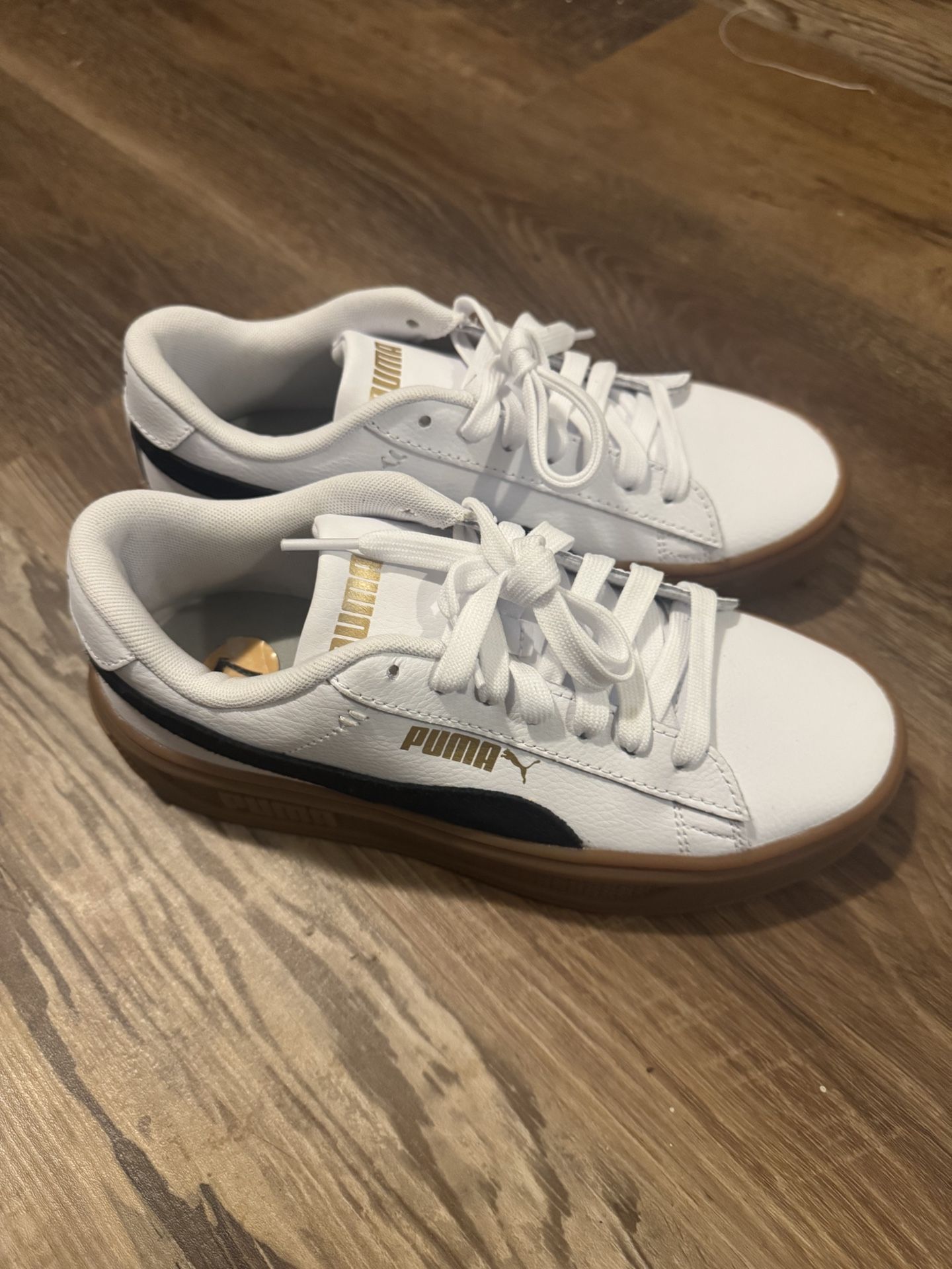 Puma Size 7 Women’s