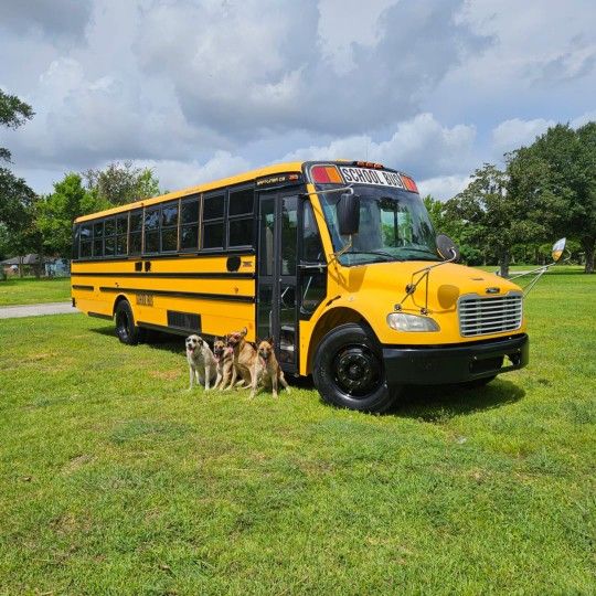 2008 Thomas Saf-T-Liner C2 School bus 69,000 Miles0