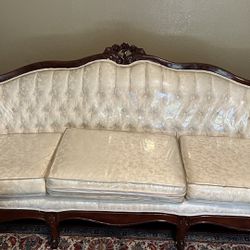 Sofas Set  Victorian Very Elegant Ivory Light Color 