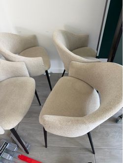 6 beige dining chairs for 200