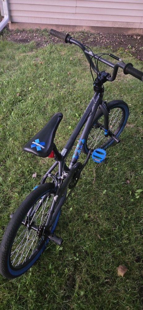 Mongoose Bike Size 20
