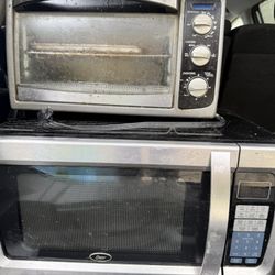 Microwave and Toaster 