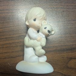 Precious Moments "Jesus Loves Me" E-1372/B