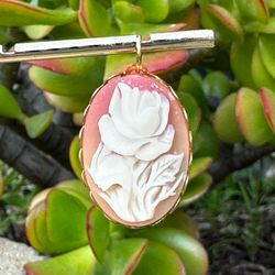 9 different pendants