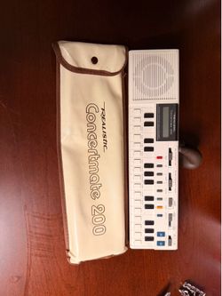 Realistic Concertmate 200,