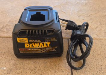 DeWalt DW9116 1-Hour NiCd Battery Charger