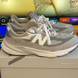 SIZE 12.5 (1/2 )990 V6 NEW BALANCE 