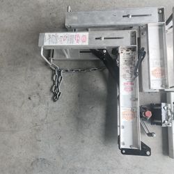 Alum-a-pole ProTrim Scaffolding 