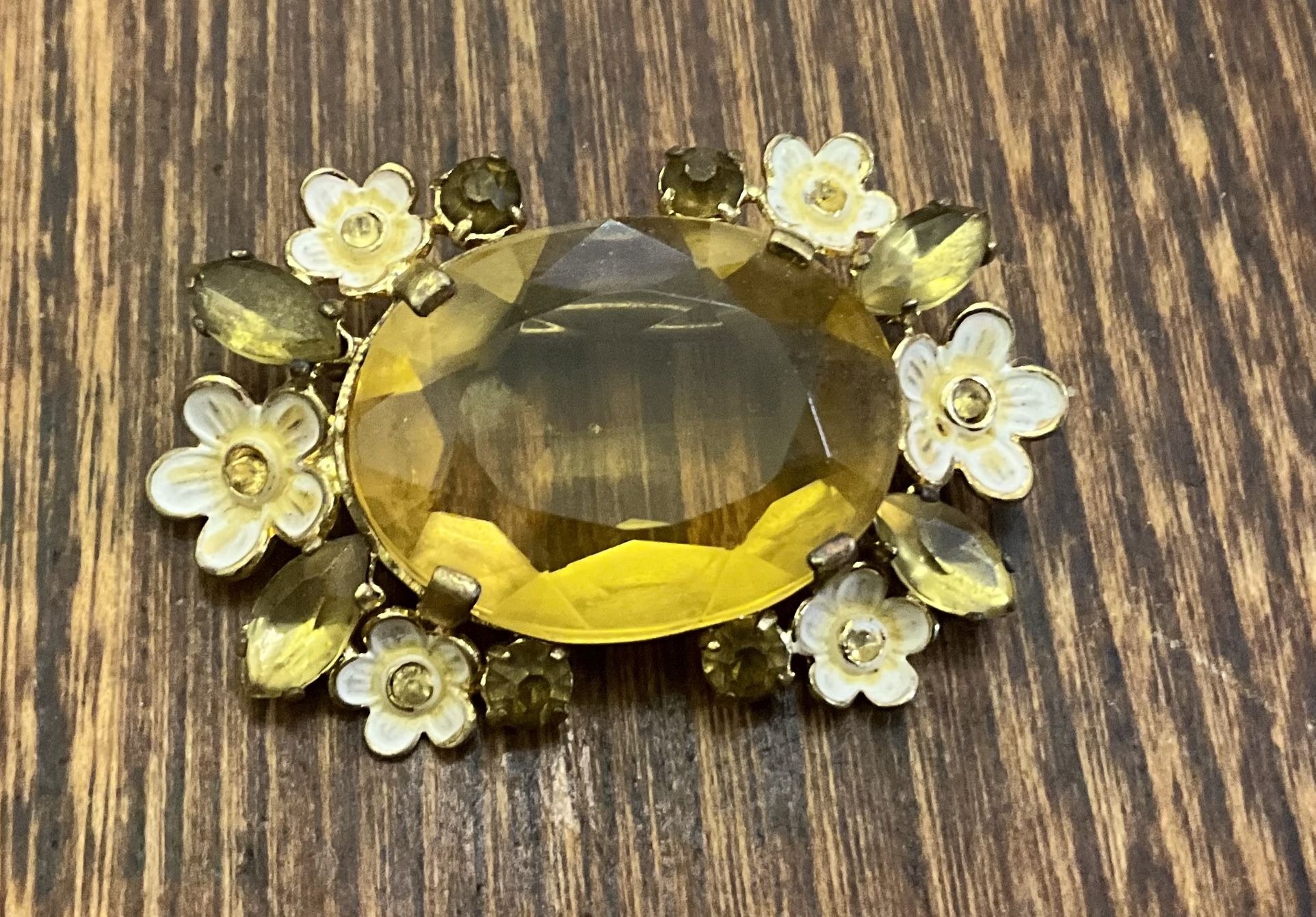 Vintage Brooch marked made in Czechoslovakia