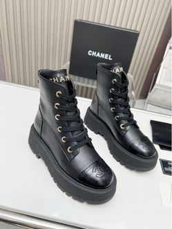 New Black Platform Dr. Martens Ankle Boots