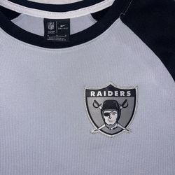 Nike - NFL - Raiders Long Sleeve - Sz M - Like Brand New