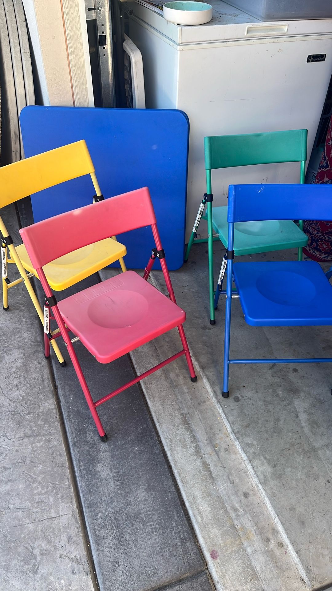folding table and chairs