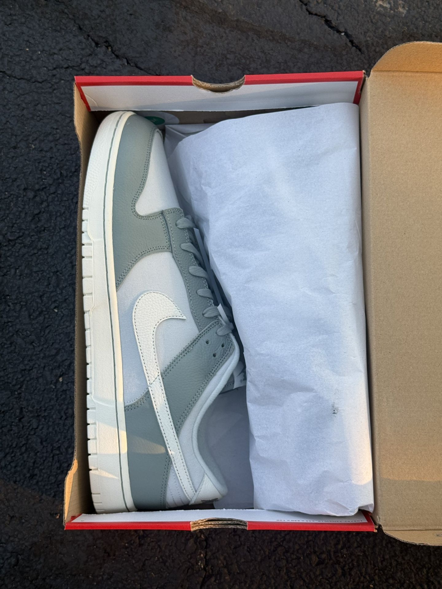 Nike Dunk Low - Mica Green