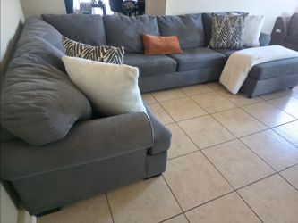Grey U-Shaped Sectional 4 piece
