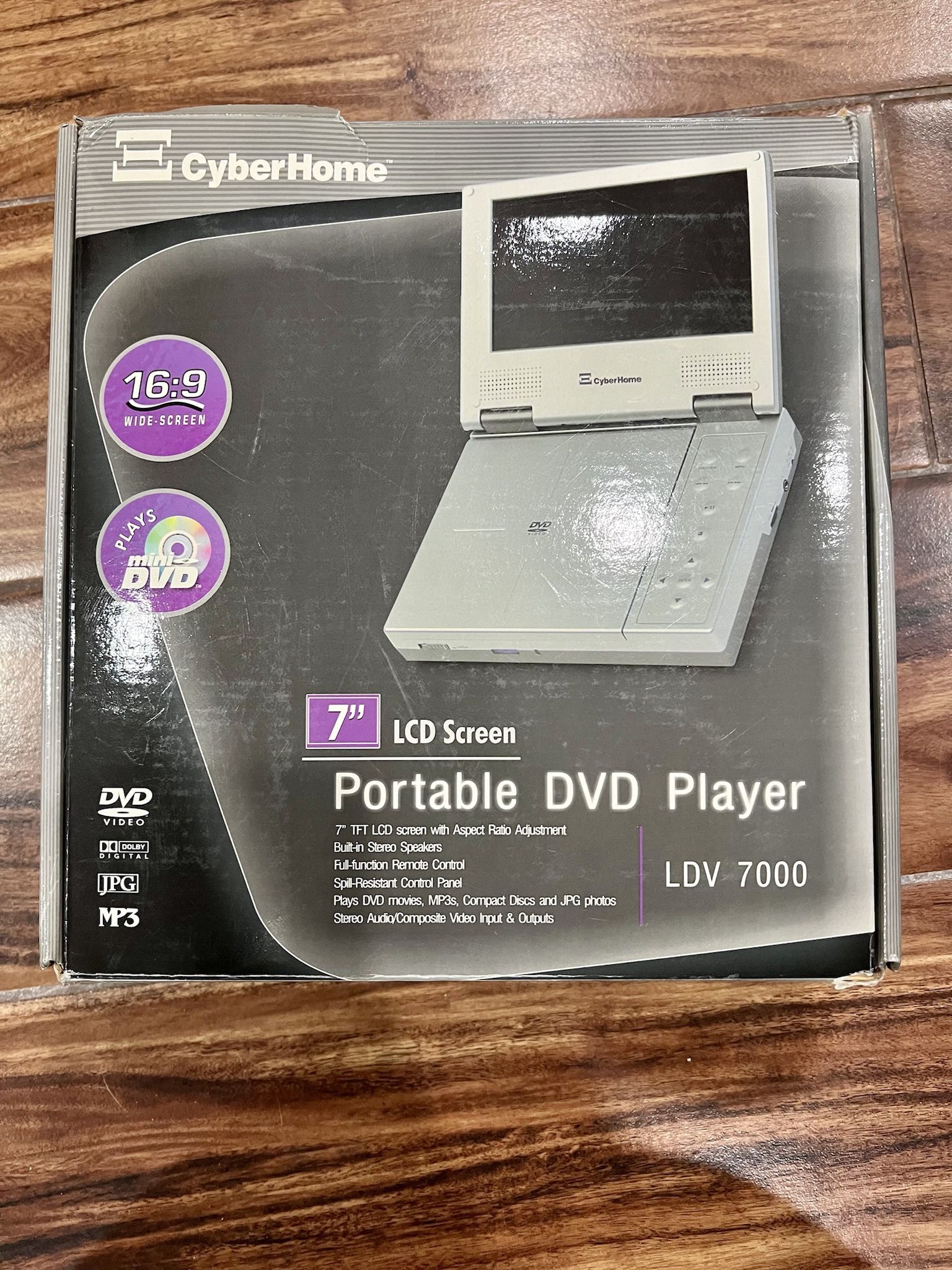 CyberHome 7” LCD Screen Portable DVD Player - LDV 7000