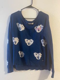 Gilly Hicks Sweater