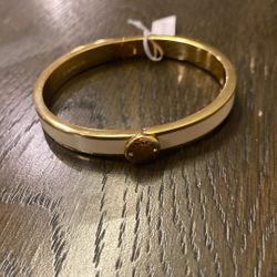 Official Coach Never Worn Bracket Retail Price ($128)